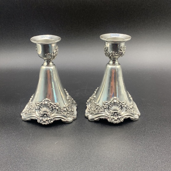Pair of Vintage Royal Selangor Pewter Silver Shell Rose Embossed Candle Holders - Picture 3 of 9